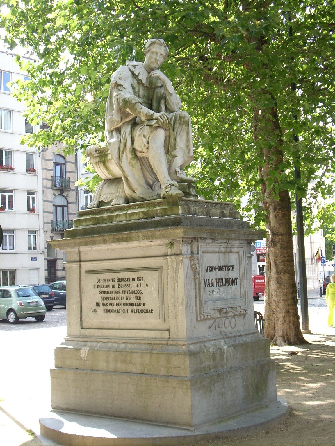 Joan%20Baptista%20van%20Helmont%27s%20monument%2C%20Brussels%20-%201.JPG